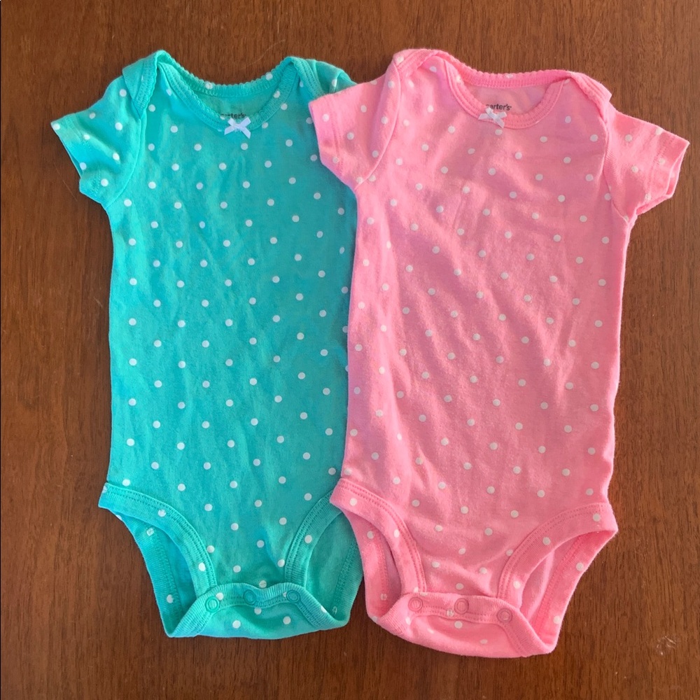🍊5/$25 Carter's Teal and Pink Polka Dot Onesies size 6m